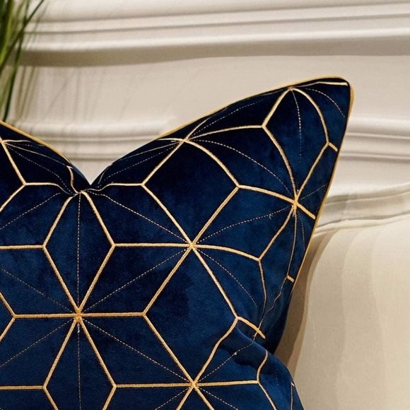 17 x 17" Navy Blue Gold Plaid Cushion Case Velvet To The Touch Throw Pillow Case - Picture 3 of 3